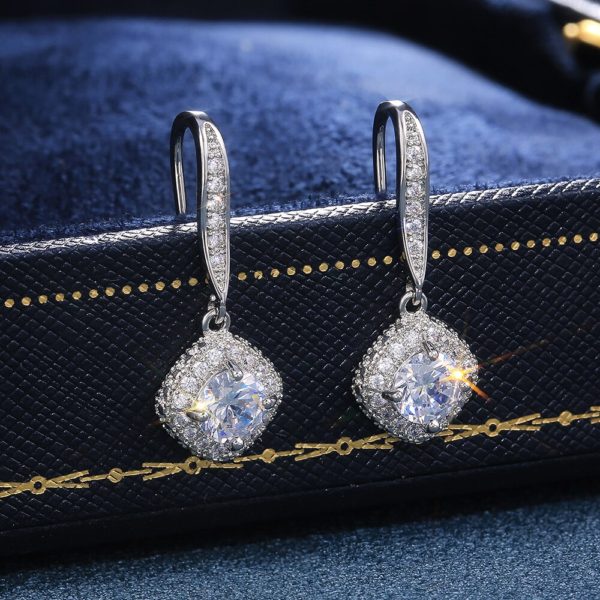 Huitan nova moda luxo prata cor praça gota brinco casamento acessórios de noiva brilho zircão pedra elegante feminino jóias - Image 2