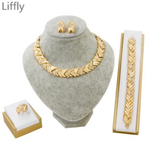 Liffly Bridal Dubai Conjuntos de Jóias de Ouro Colar de Cristal Pulseira Mulheres da Festa de Casamento Nigeriano Conjunto de Jóias de Moda
