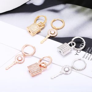 Micro pave cz chave bloqueio brincos de gota para as mulheres acessórios pequenos argolas prateadas de ouro feminino brincos de luxo jóias presente 2020 novo